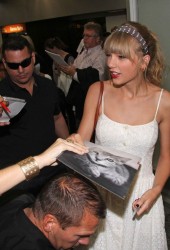TAYLOR SWIFT