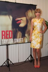 TAYLOR SWIFT