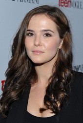 ZOEY DEUTCH