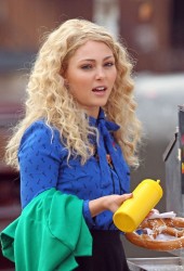 ANNASOPHIA ROBB