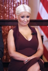 CHRISTINA AGUILERA