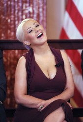 CHRISTINA AGUILERA