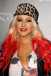 CHRISTINA AGUILERA