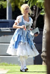 JULIE BOWEN