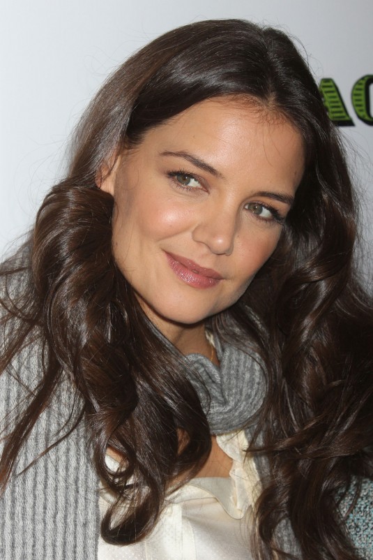 KATIE HOLMES