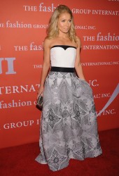 KELLY RIPA
