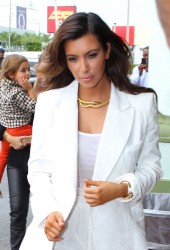 KIM KARDASHIAN