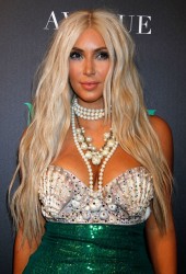 KIM KARDASHIAN