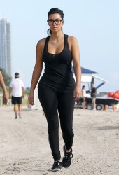 KIM KARDASHIAN