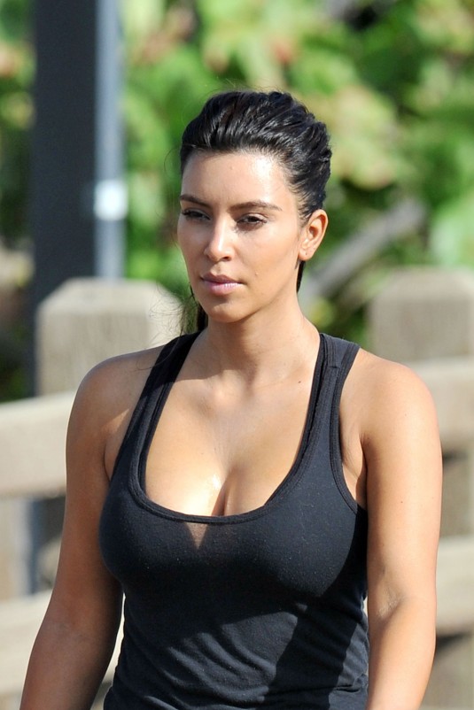 KIM KARDASHIAN