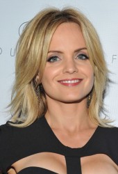 MENA SUVARI