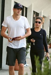 MILA KUNIS and Ashton Kutcher
