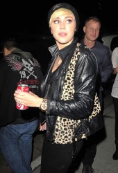 MILEY CYRUS
