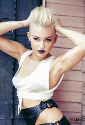 MILEY CYRUS