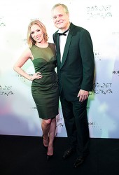 SCARLETT JOHANSSON