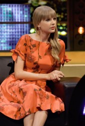 TAYLOR SWIFT