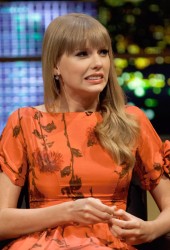 TAYLOR SWIFT