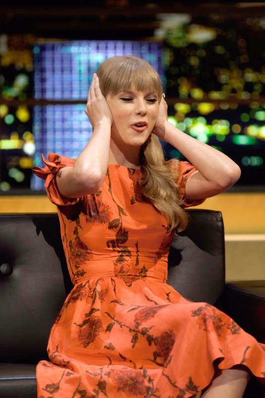 TAYLOR SWIFT