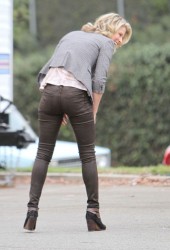 ALI LARTER