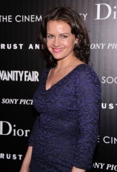 CARLA GUGINO