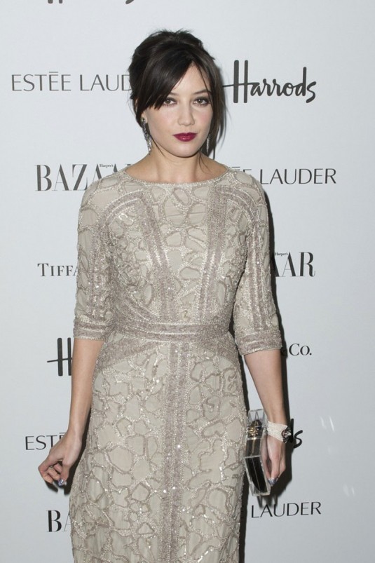 DAISY LOWE