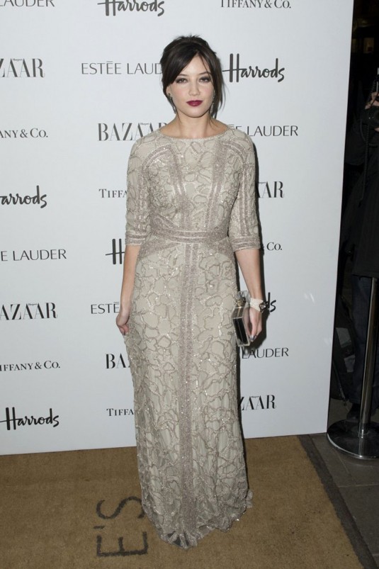 DAISY LOWE