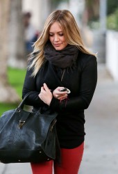 HILARY DUFF