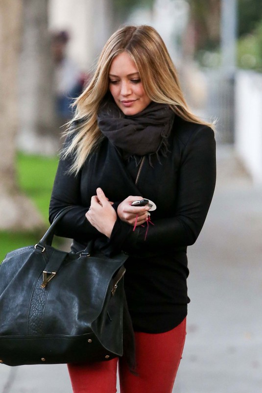 HILARY DUFF