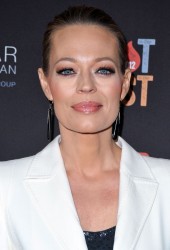 JERI RYAN