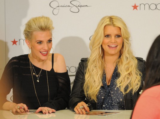 ASHLEE and JESSICA SIMPSON