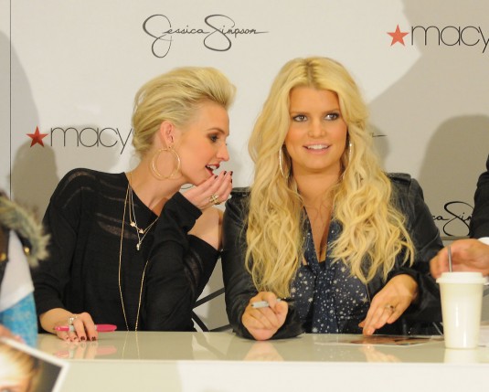 ASHLEE and JESSICA SIMPSON