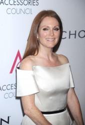 JULIANNE MOORE