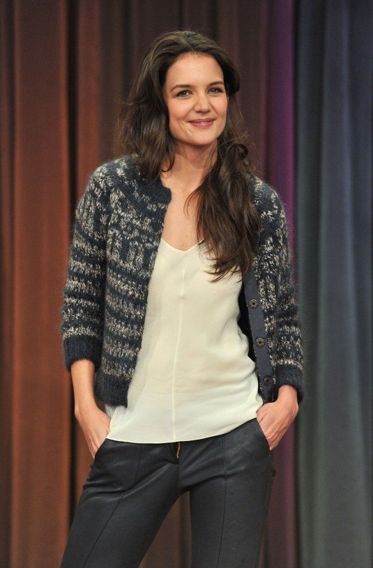 KATIE HOLMES