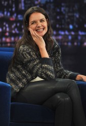 KATIE HOLMES