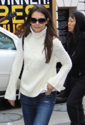 KATIE HOLMES