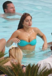 LADY GAGA