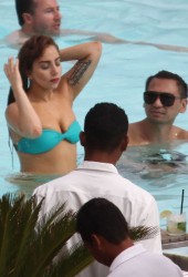 LADY GAGA