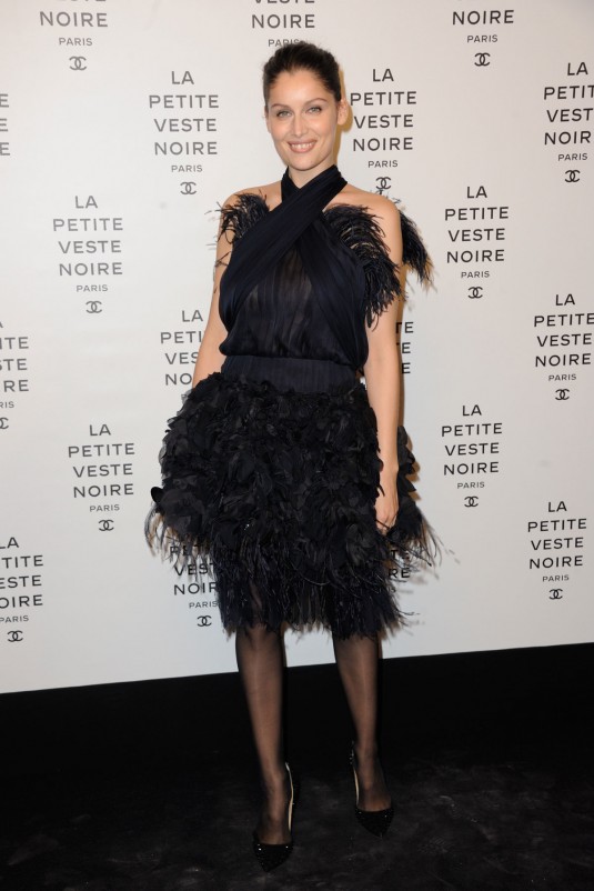 LAETITIA CASTA