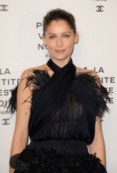 LAETITIA CASTA