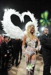 LINDSAY ELLINGSON