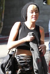 MILEY CYRUS