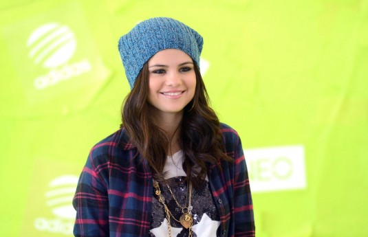 SELENA GOMEZ