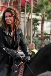 SHANIA TWAIN