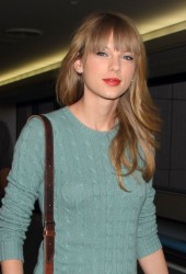 TAYLOR SWIFT