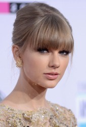TAYLOR SWIFT