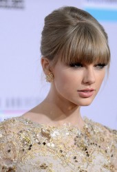 TAYLOR SWIFT