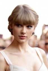 TAYLOR SWIFT