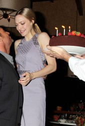 AMANDA SEYFIRED and Hugh Jackman