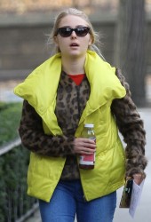 ANNASOPHIA ROBB