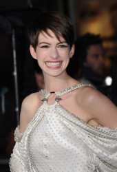 ANNE HATHAWAY